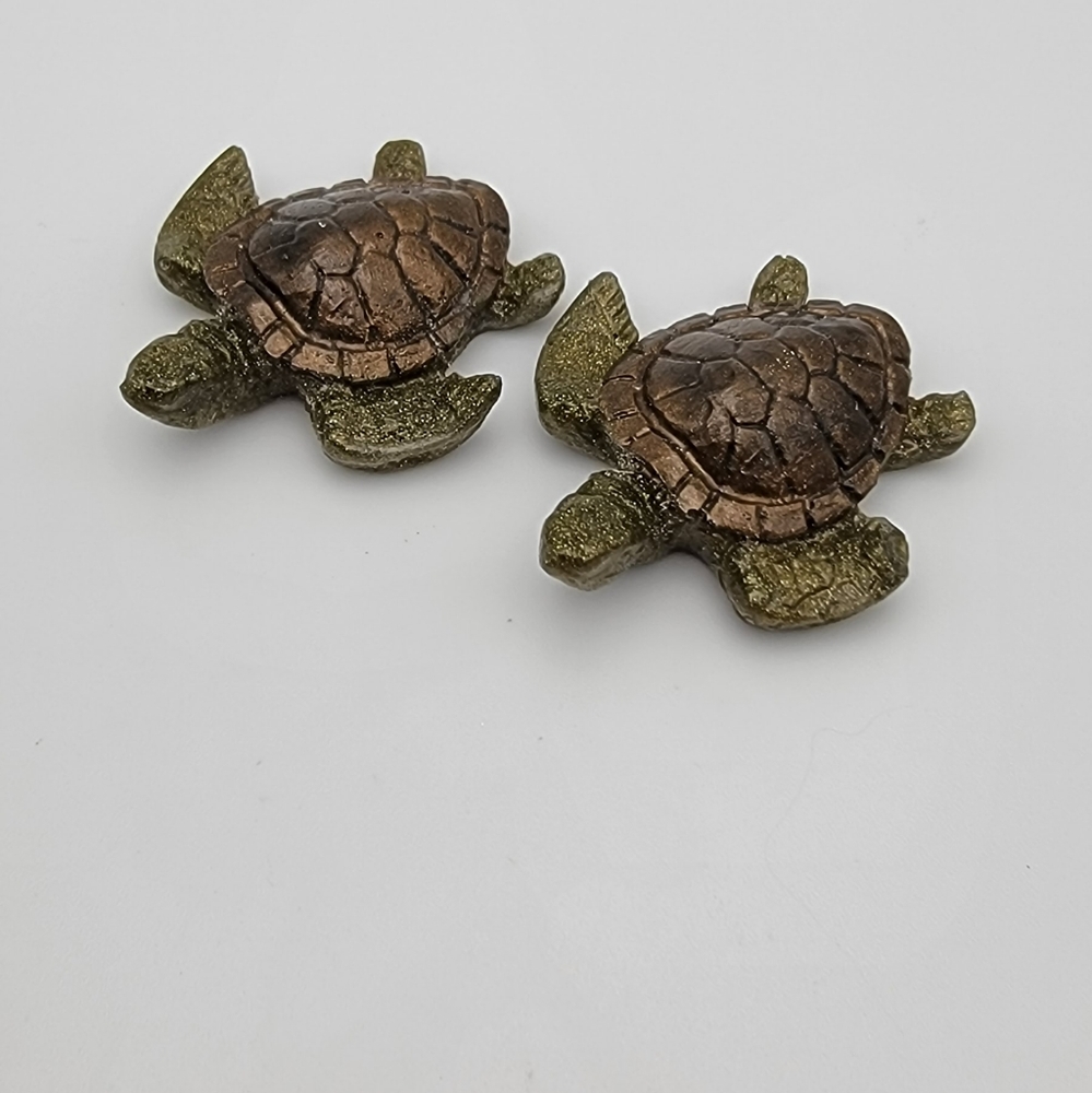 Resin Art Turtles.  Set of 2